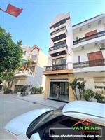 - Nhà 4 tầng phân lô 193 Văn Cao Hải An Hải Phòng. - Thang máy cao cấp. - Diện tích: 67.5m2 ngang 4.5m dài 15m - Công năng sử