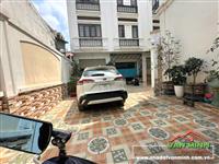 - Nhà ngõ Trại Lẻ - Quán Nam Hải Phòng ô tô đỗ cứng 24/24 tại sân chung 100m² - 55m² - 4 tầng. hướng Tây tứ trạch. - Gần chợ,