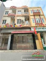 - Nhà mặt ngõ thông oto tránh nhau , kinh doanh buôn bán được phố Thiên Lôi dân cư đông đúc . - Diện thích : 55m2 , xây 3,5 t