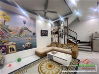 Nhà xây 3 tầng độc lập sân cổng đường Đồng Hoà - cách mặt đường 40m