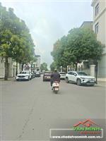 - Bán đất 2 mặt đường và vỉa hè 6m phân lô 193 Văn Cao Hải Phòng. - Lô góc khu phân lô xây nhà thoáng mát. - Diện tích: 87m2 