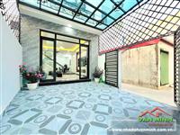 - Sân Cổng Riêng nhà Lô Góc thoáng mát Khúc Thừa Dụ thông Thiên Lôi Hải Phòng  - Diện tích : 80m2 x 4 tầng  - Hướng : Đông tứ