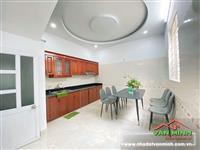 Bán nhà Ngô Gia Tự lô góc 4 tầng oto vào trong nhà
