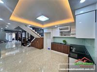 Bán nhà dân, đường rộng phố Văn Cao