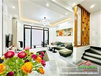 💥 NHÀ ĐẸP MỚI XÂY PHỐ THIÊN LÔI - Ô TÔ ĐỖ CỬA - TIỆN ÍCH ĐỈNH CAO! 💥 🏡 THÔNG TIN CHI TIẾT:  * Diện tích: Gần 50m² x 4 tầng