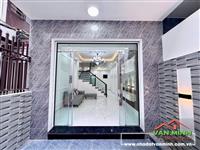 Bán nhà 3 tầng xây mới, độc lập, sân cổng riêng tại ngõ 261 Trần Nguyên Hãn, Hải Phòng! 🏡    