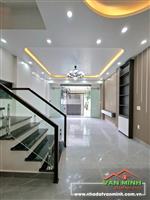 - Bán nhà đường Lạch Tray - Tô Hiệu Hải Phòng.