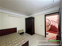- Nhà 3.5 tầng dân xây Lô 22 Lê Hồng Phong, Hải Phòng.