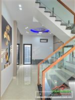 - ĐỘC LẬP – SÂN CỔNG RIÊNG TẠI PHỐ MIẾU HAI XÃ 