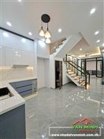 - Nhà 4 tầng Hướng Đông Nam đón gió mát tự nhiên tạo cảm giác thoải mái dễ chịu. 