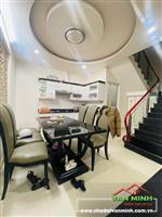 Bán nhà phố Văn Cao oto đỗ cửa