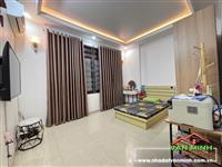 Bán nhà Lạch Tray có sân cổng riêng oto đỗ trước cửa