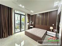 - Căn góc, xây mới móng cọc khoan nhồi, mặt ngõ thông rộng 4m, kinh doanh được tại Trần Nguyên Hãn  