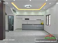 - Bán nhà Thiên Lôi chợ đôn ô tô đỗ cổng. Gara gần nhà. - Diện tích: 90m² ngang 7,06m. 