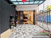 Bán nhà Trung Lực 3,5 tầng sân cổng oto vào nhà