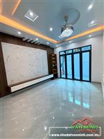 -  Vị trí ngõ thông 229 Ngô Gia Tự Chỉ 3,36 tỷ (CTT) - Nhà 3,5 tầng – 56m², có sân cổng chung  - Hướng Đông  - Phòng khách – 