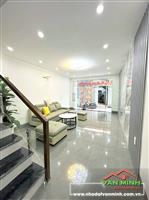 - BÁN NHÀ LÔ GÓC SIÊU ĐẸP - PHẠM TỬ NGHI THÔNG 250 THIÊN LÔI  ✅ Diện tích: 47m²  ✅ Hướng: Tây Nam– lô góc 2 mặt thoáng ✅ Nhà 