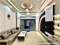 - Bán nhà sân cổng ngõ 69 Chợ Con - Hồ Sen  - Diện tích: 59m² xây 4 tầng, 2 mặt thoáng. - Công năng: Phòng khách, bếp, 5 phòn