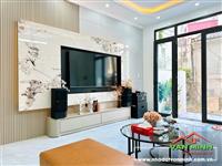 Nhà đẹp sân cổng Thiên Lôi