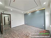 - Bán nhà gần Hoàng Huy maill đường Võ Nguyên Giáp Lê Chân. - Diện tích: 55m2 xây dựng 4 tầng.  - Phòng khách, phòng ăn, vs c