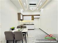 - Nhà đường Tôn Đức Thắng. - Ngõ 4m xây riêng 4 tầng. - Sân cổng, 4 phòng ngủ. - 44m² đầy đủ nội thất. - Đông Đông Nam. - Chỉ