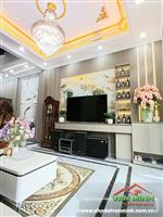 - NHÀ MẶT ĐƯỜNG ĐẸP 4 TẦNG XÂY MỚI TINH..   - Số 351 NGUYỄN  VĂN LINH kinh doanh sầm uất gần Aeon - Hồ Sen. Móng cọc khoan nh