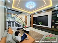 - Bán nhà khu Thiên Lôi Aeon Hải Phòng  - Diện tích: 48m² ngang 4,5m - Công năng: Phòng khách, phòng ăn, 4 phòng ngủ,  3wc. -