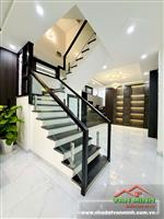 - Nhà lô góc, mặt ngõ Miếu Hai Xã Lê Chân Hải Phòng. - Ngõ 2 oto tránh nhau, ngõ thông phù hợp kinh doanh buôn bán. - Diện tí