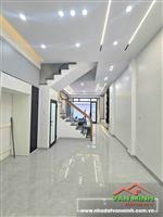 - Bán nhà đường Thiên Lôi Lê Chân Hải Phòng. - 51m2. Hướng Đông Nam  - Sân rộng, phòng khách, phòng bếp, 3 ngủ + 3 wc, sân ph