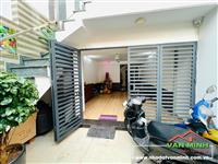 Bán nhà trong ngõ khu vực Chợ Hàng, Lê Chân, Hải Phòng.