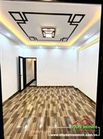 Bán nhà Mới 2 ô tô tránh nhau