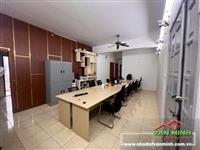 Chính chủ cho thuê căn hộ 137 Nguyễn Ngọc Vũ, Yên Hòa, 3PN, ở hoặc làm văn phòng, 90m2, 12tr/tháng
