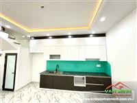 Mặt ngõ Hồ Sen oto vào nhà
