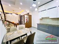 Bán nhà khu vực Chợ Hàng thông Hồ Sen