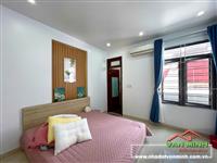 - Nhà 5 tầng thang máy Văn Cao - Diện tích: 61m2  - Công năng sử dụng: 5 ngủ 6 wc, phòng khách, bếp, phòng thờ, sân phơi, gar