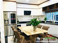 - Nhà 6 tầng thang máy Đường Nguyễn Cộng Hòa. 