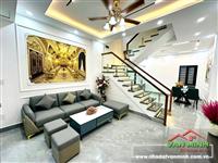 Bán nhà Miếu Hai Xã oto đỗ sát nhà