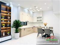 - Nhà đẹp phố sầm uất nhất đường Lạch Tray