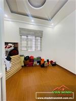 Bán nhà phố Văn Cao oto đỗ cửa