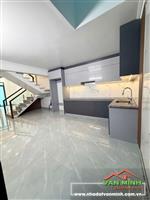 -  Vị trí ngõ thông 229 Ngô Gia Tự Chỉ 3,36 tỷ (CTT) - Nhà 3,5 tầng – 56m², có sân cổng chung  - Hướng Đông  - Phòng khách – 