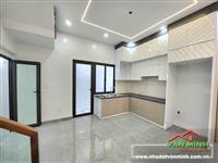 - NHÀ 4 TẦNG – LÔ GÓC – NGANG 6M – RỘNG THOÁNG ĐƯỜNG HỒ SEN LÊ CHÂN. - 77m² | Mặt ngang ~6m - Công năng: Khách - Bếp -  Phòng