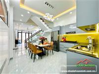 Nhà đẹp sân cổng Thiên Lôi