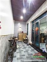 - Bán nhà ngõ 152 Hồ Sen ôtô đỗ cạnh nhà. - Sân cổng riêng, Nhà ngang rộng thoáng mát. - Diện tích: 52m² thực tế gần 60m² - C