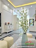 - Nhà 4 tầng  khu vực Lạch Tray  - Diện tích: 41m2 Hướng Tây bắc. - Công năng sử dụng: 4 ngủ 3 wc, phòng khách, bếp, phòng th