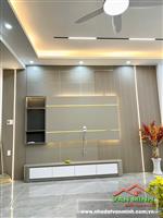 - Nhà xây mới phố Trần Nguyên Hãn sân cổng riêng biệt vị trí trung tâm gần trường, chợ đi đâu cũng thuận tiện. - Dt: 58m² x 3