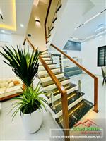 - Nhà tại Thiên Lôi - Chợ Đôn Lê Chân. - Vị trí tuyệt đẹp ngõ ngoài 2 ô tô tránh nhau sau mỗi nhà mặt ngõ, sân cổng riêng biệ