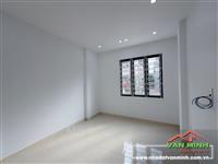 Bán nhà Thiên Lôi - Chợ Đôn. Nhà 4 tầng xây mới , sân cổng rộng rãi, cách mặt đường 20m