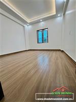 Bán nhà Lũng Bắc sân cổng riêng oto đỗ trong nhà