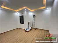 CHO THUÊ NHÀ GẦN MĐ, Ô TÔ ĐỖ 20M , Gía 7tr5