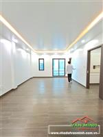 - Nhà ngang 4 tầng dân xây Thiên Lôi - Khúc Thừa Dụ ôtô đỗ miễn phí 24/7